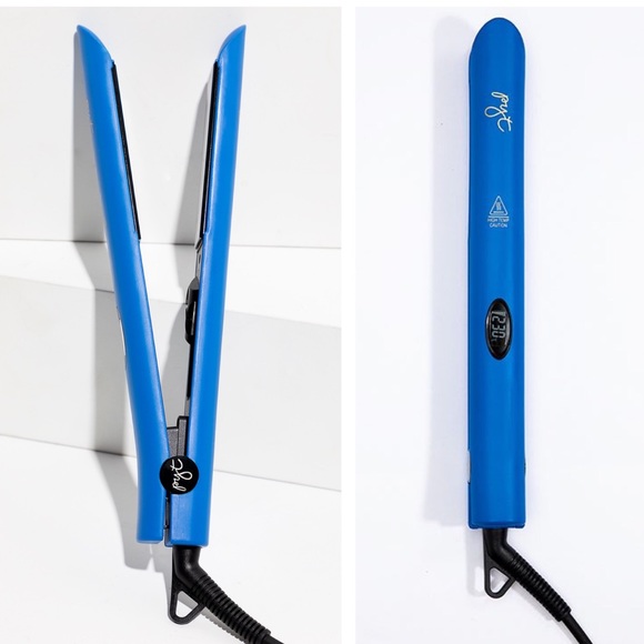 PYT Other - 🎀PYT ION FUSION 2.0 TITANIUM STYLER
BLUE SAPPHIRE